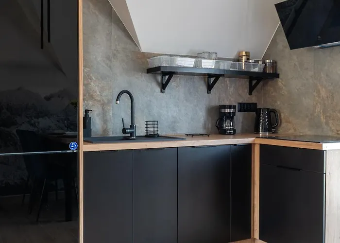 Wierchowe Zacisze 布库维纳塔然斯卡